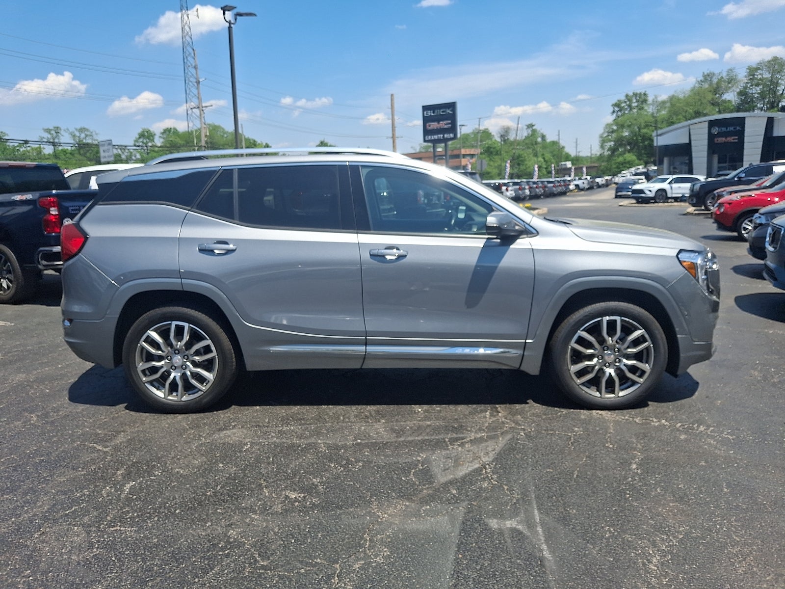 2023 GMC Terrain Denali