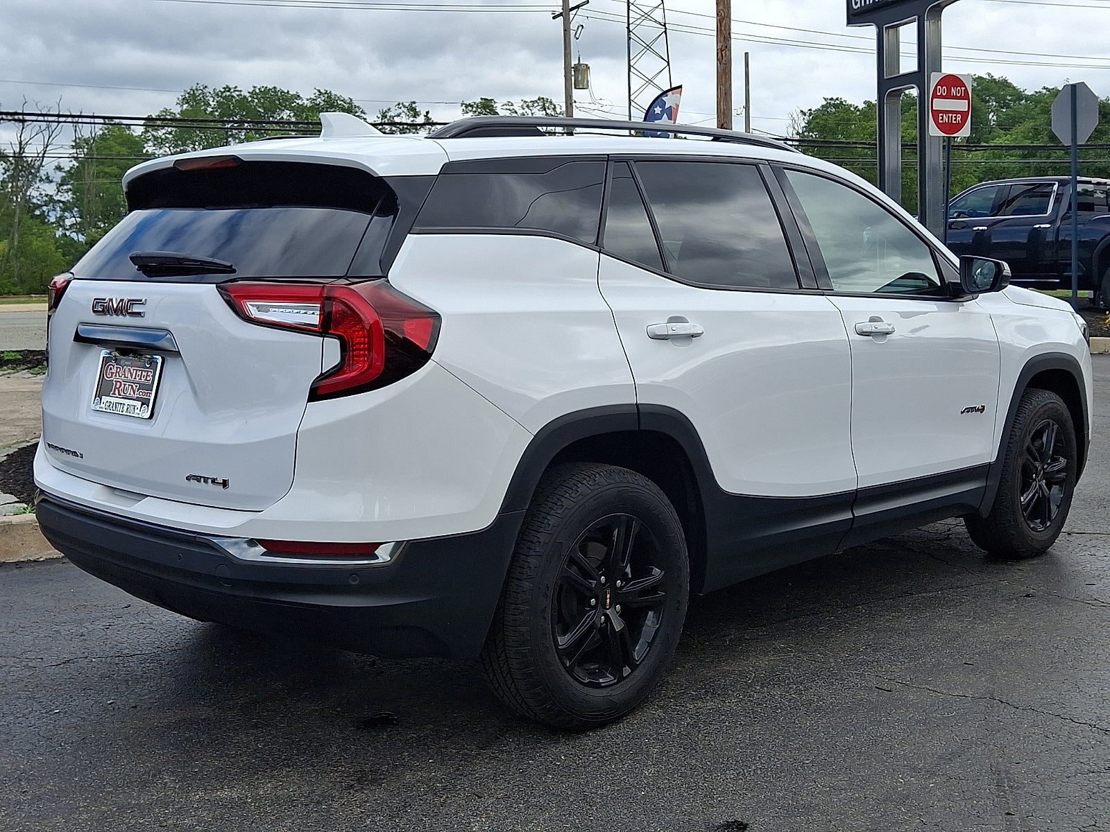 2023 GMC Terrain AT4