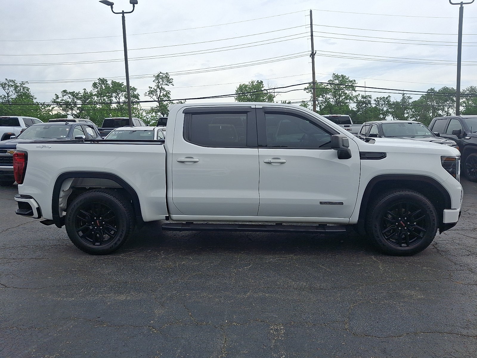 2022 GMC Sierra 1500 Elevation