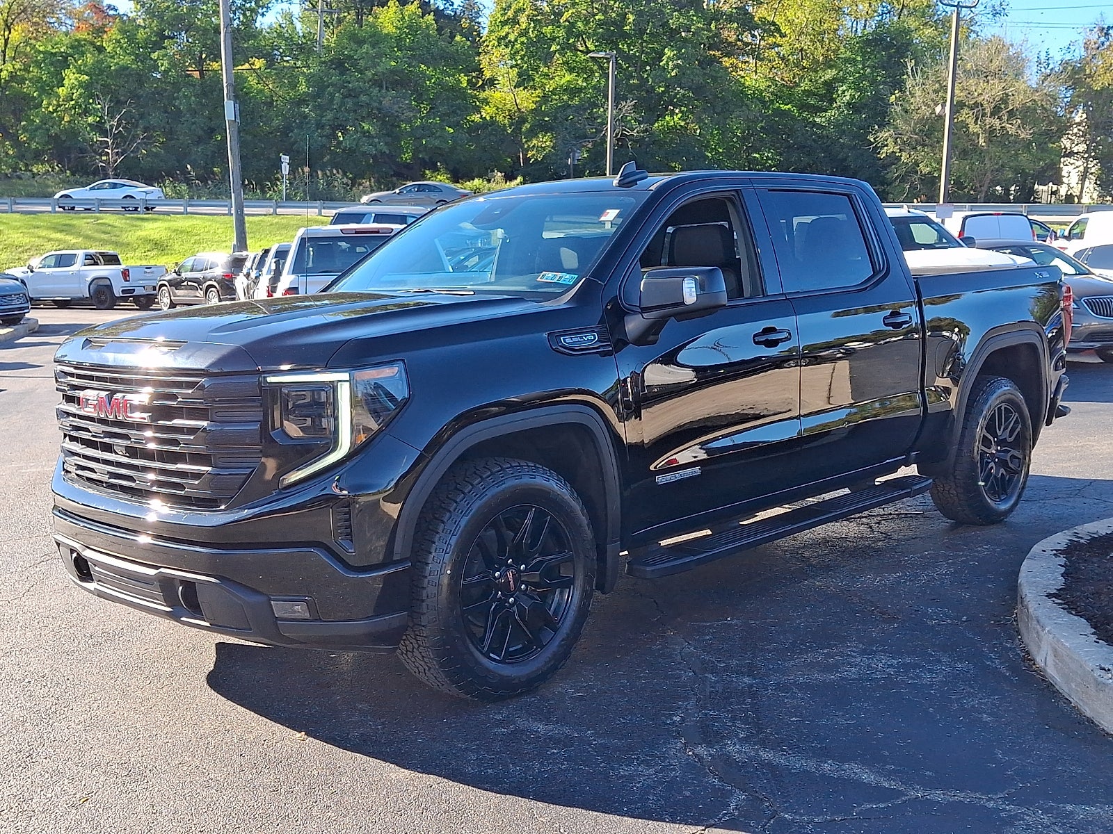 2023 GMC Sierra 1500 Elevation