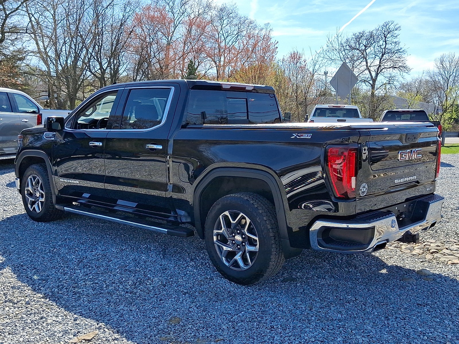 2023 GMC Sierra 1500 SLT