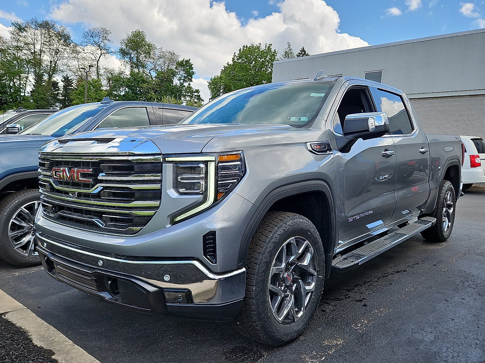 2026 GMC Sierra 1500 SLT