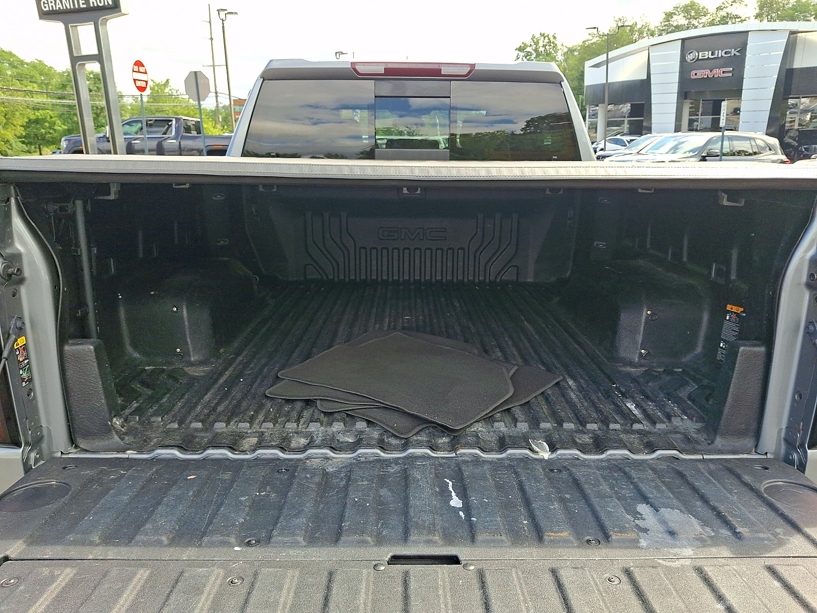2023 GMC Sierra 1500 SLT