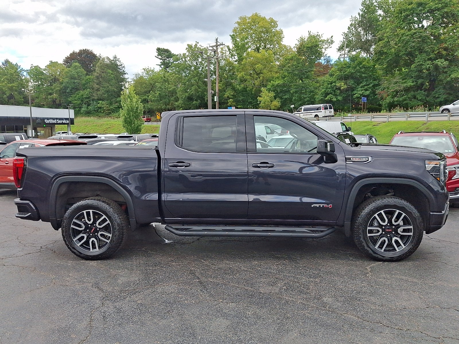 2025 GMC Sierra 1500 AT4