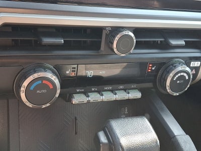2024 Toyota Tacoma 4WD SR5