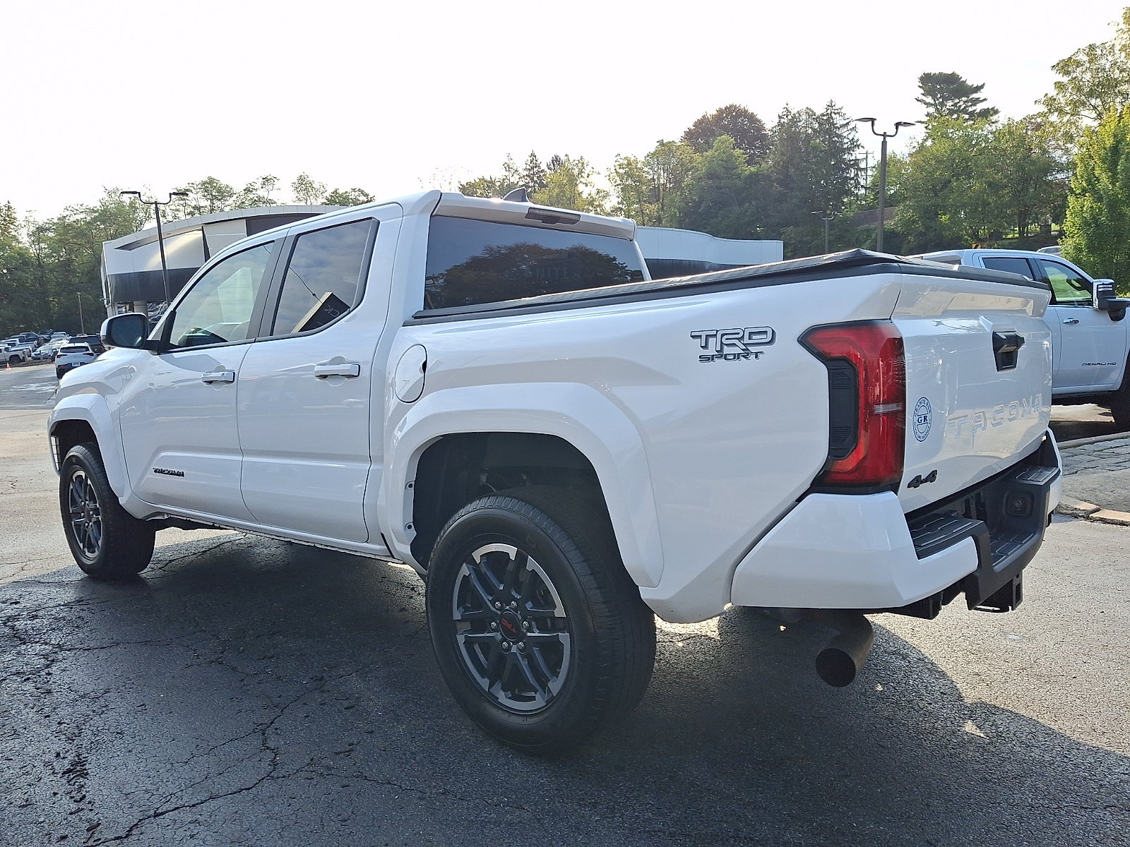 2024 Toyota Tacoma 4WD SR5