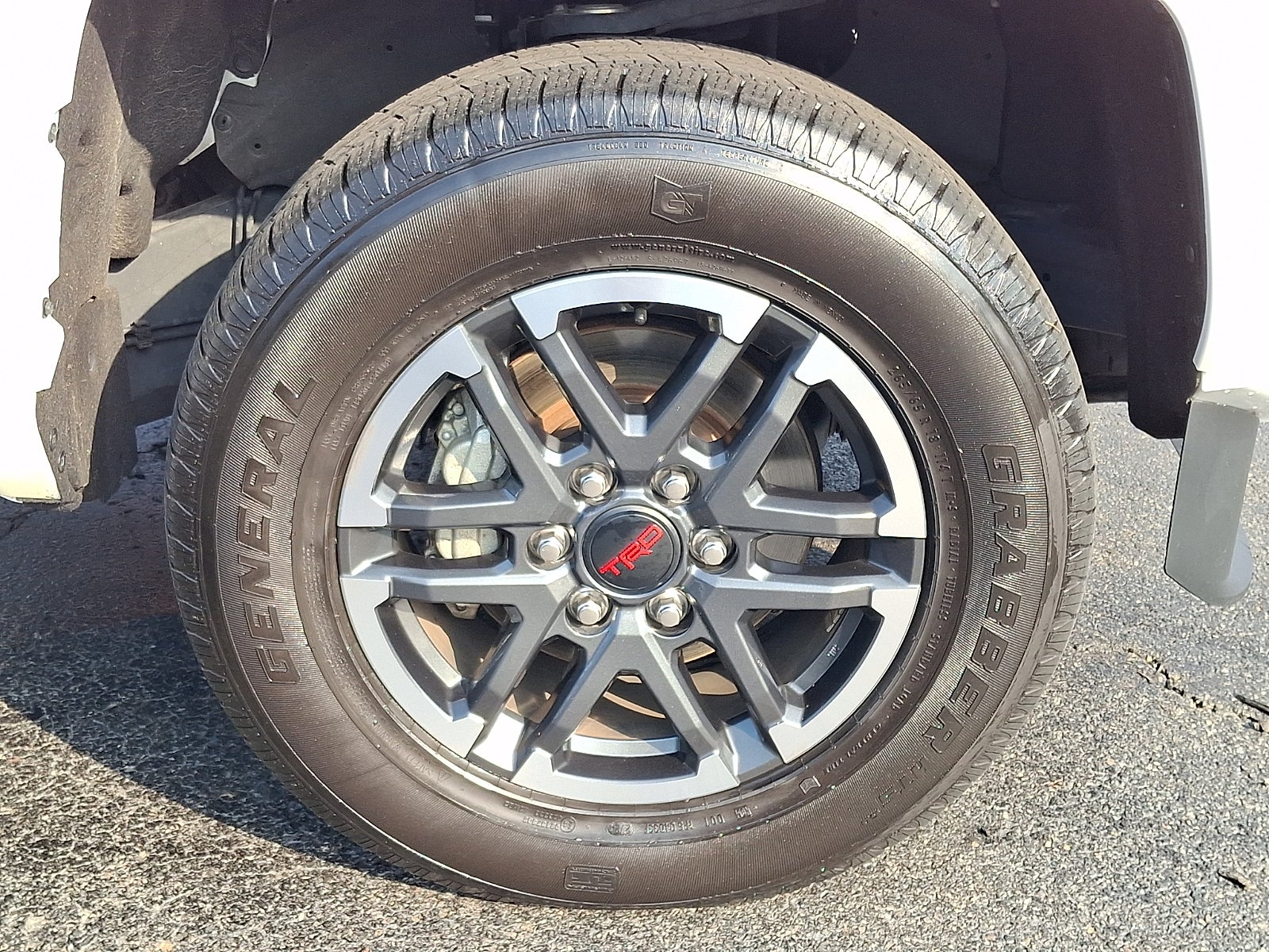 2024 Toyota Tacoma 4WD SR5
