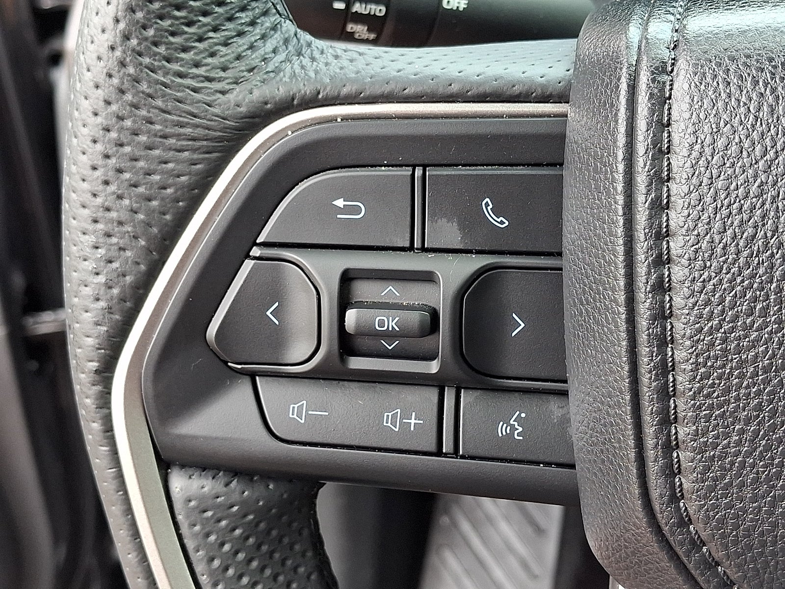 2025 Toyota Tacoma 4WD SR