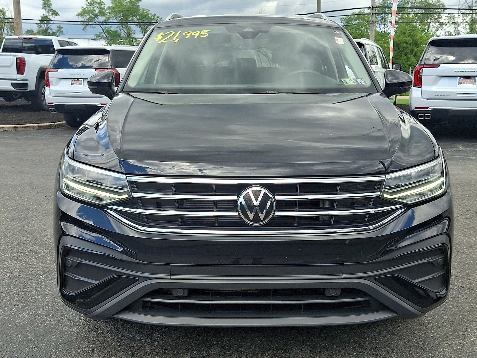 2022 Volkswagen Tiguan SE