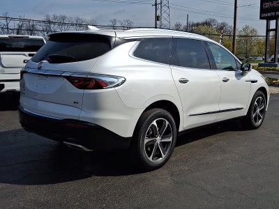 2022 Buick Enclave Essence