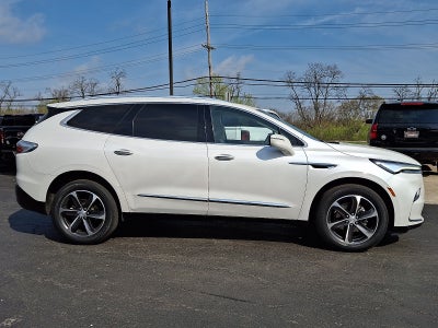 2022 Buick Enclave Essence