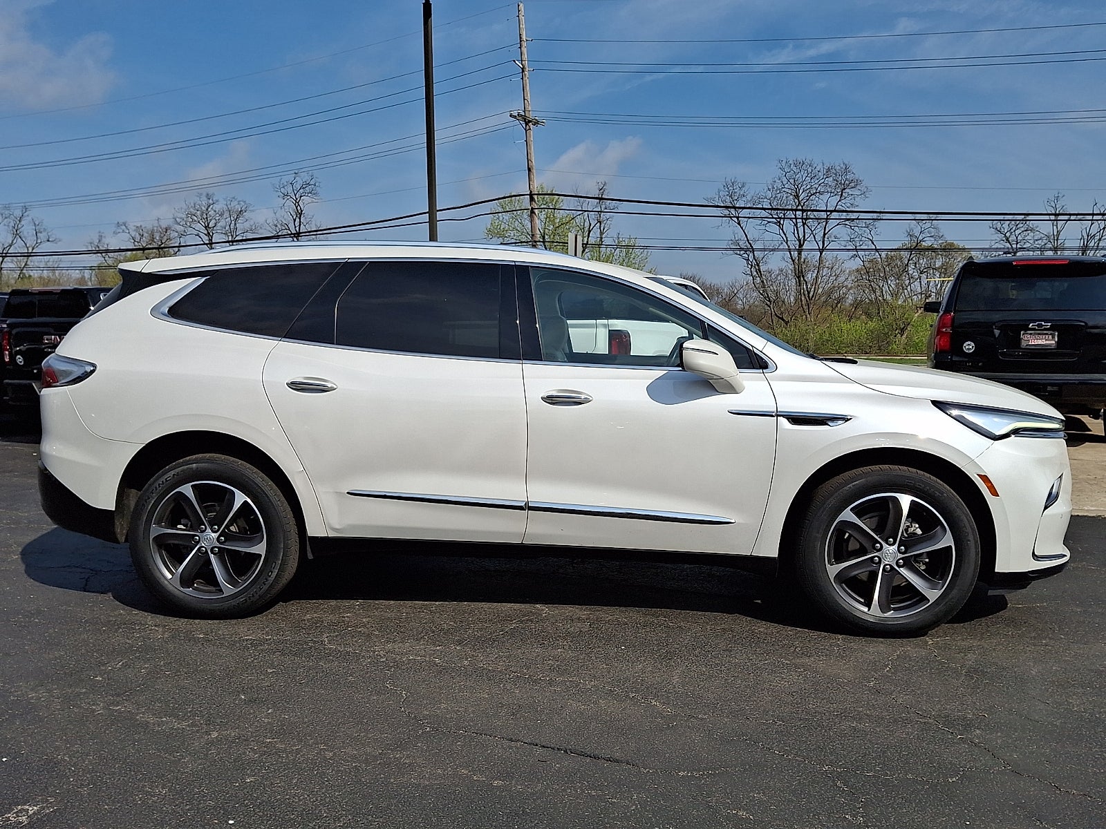 2022 Buick Enclave Essence