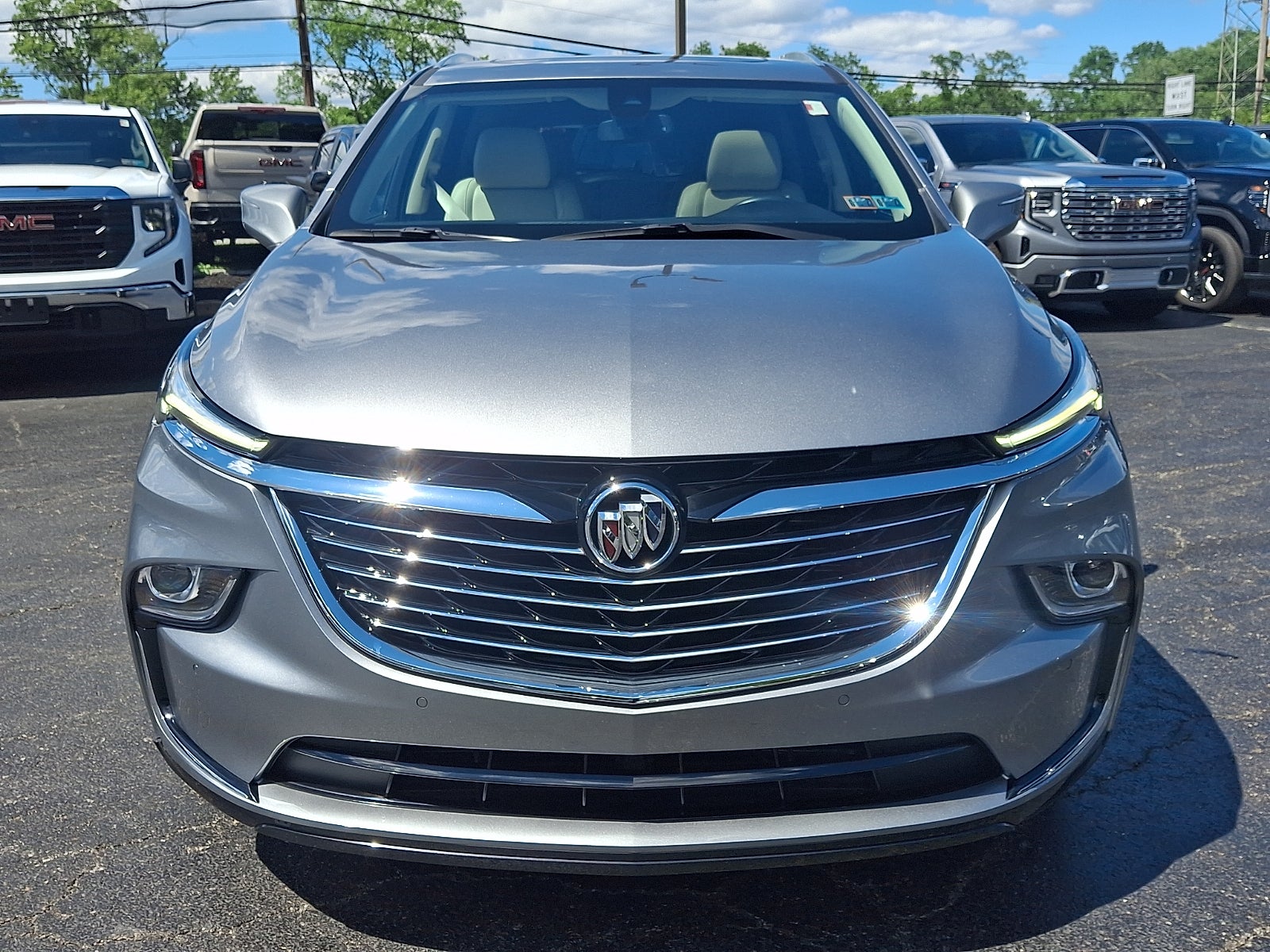 2023 Buick Enclave Essence
