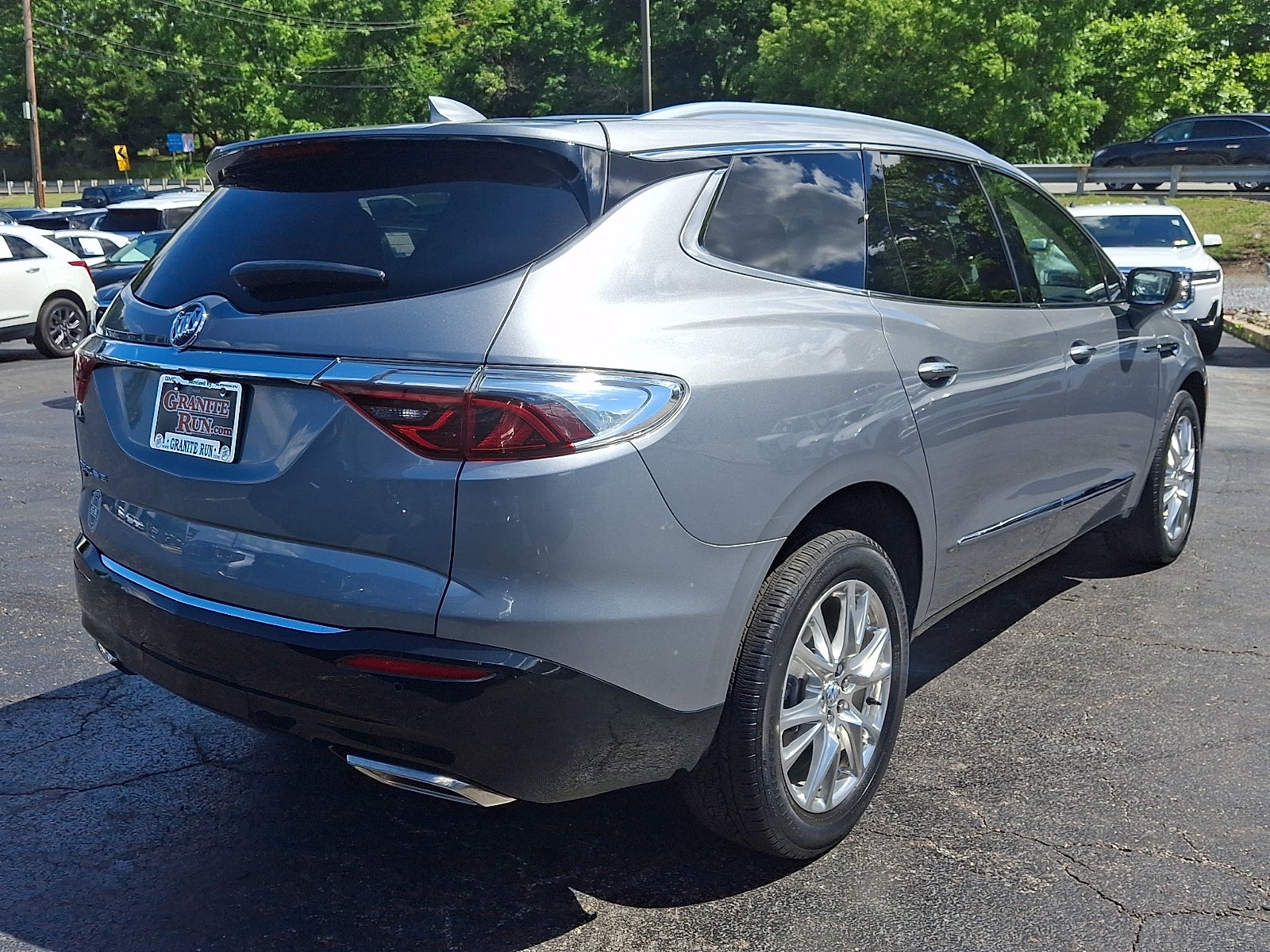 2023 Buick Enclave Essence