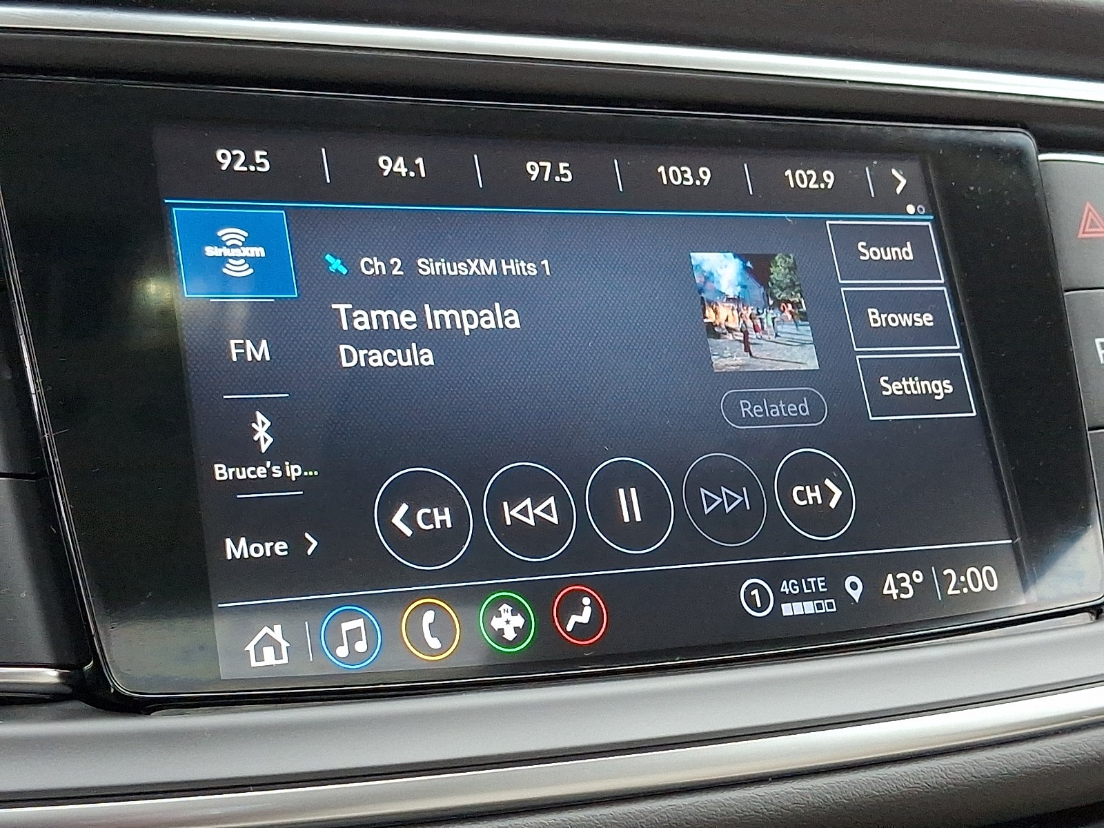 2023 Buick Enclave Essence