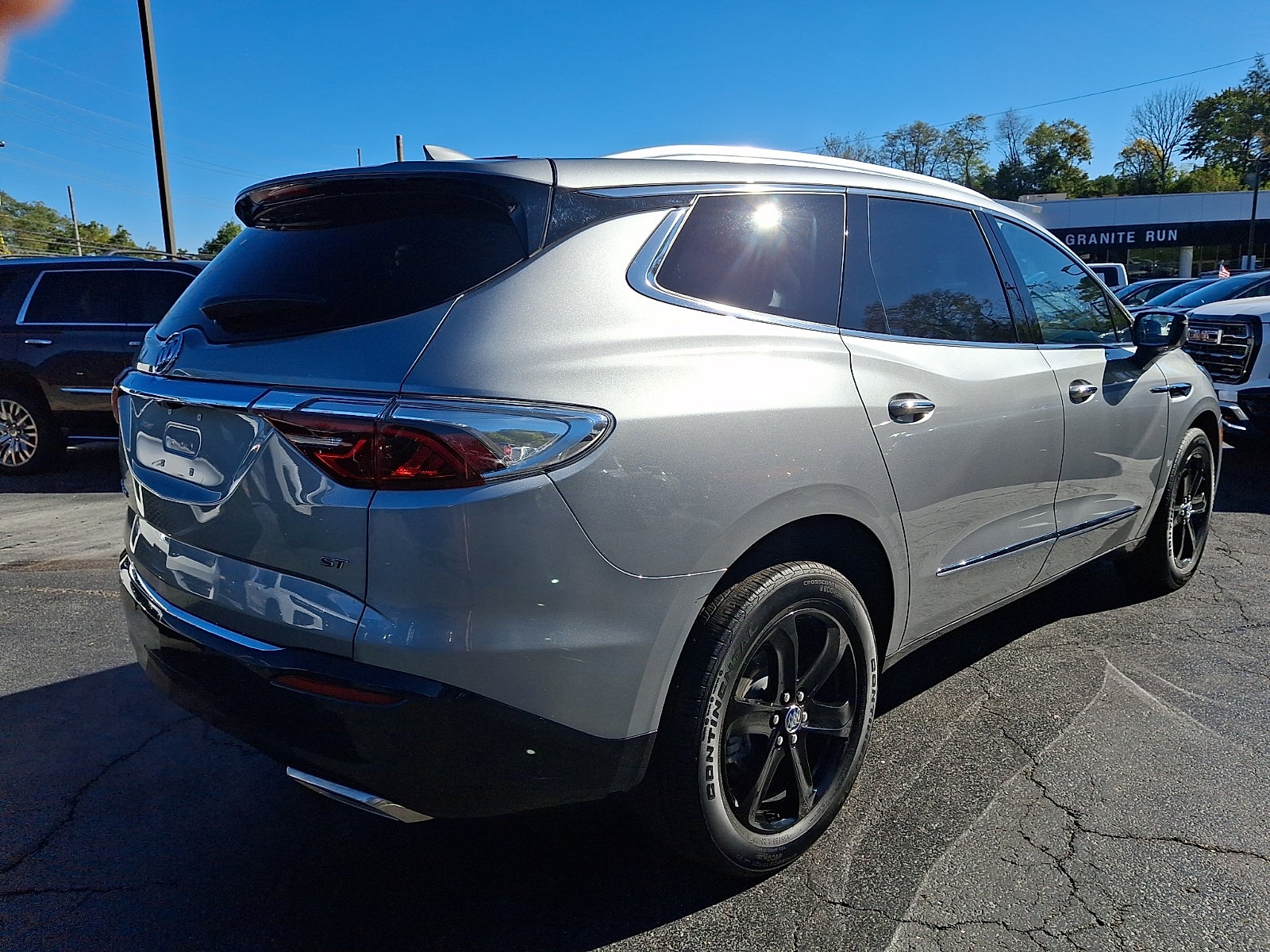 2024 Buick Enclave Essence