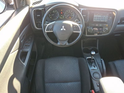 2014 Mitsubishi Outlander SE