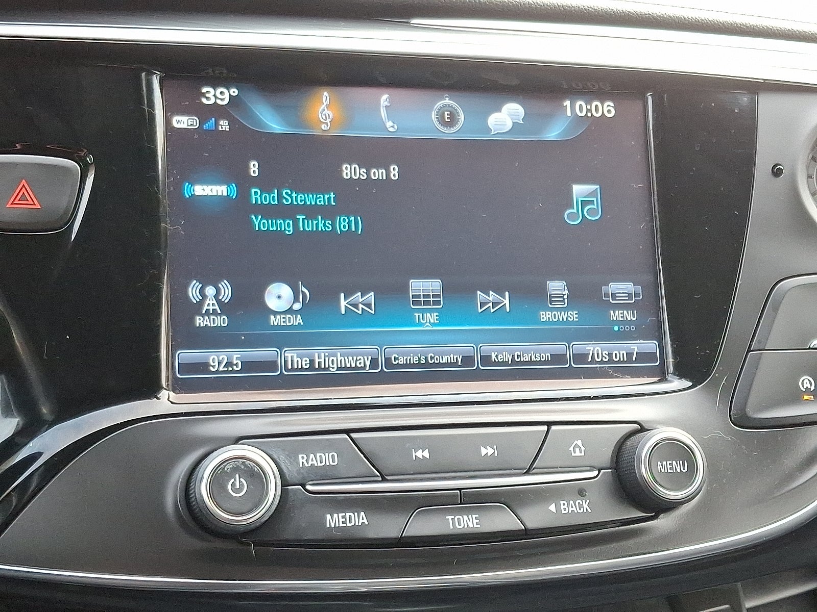 2020 Buick Envision Essence Group