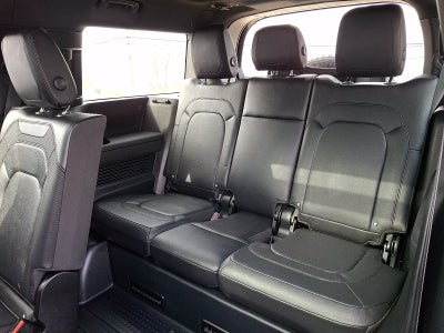 2024 Land Rover Defender X-Dynamic SE