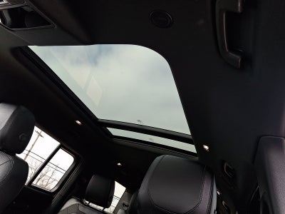 2024 Land Rover Defender X-Dynamic SE