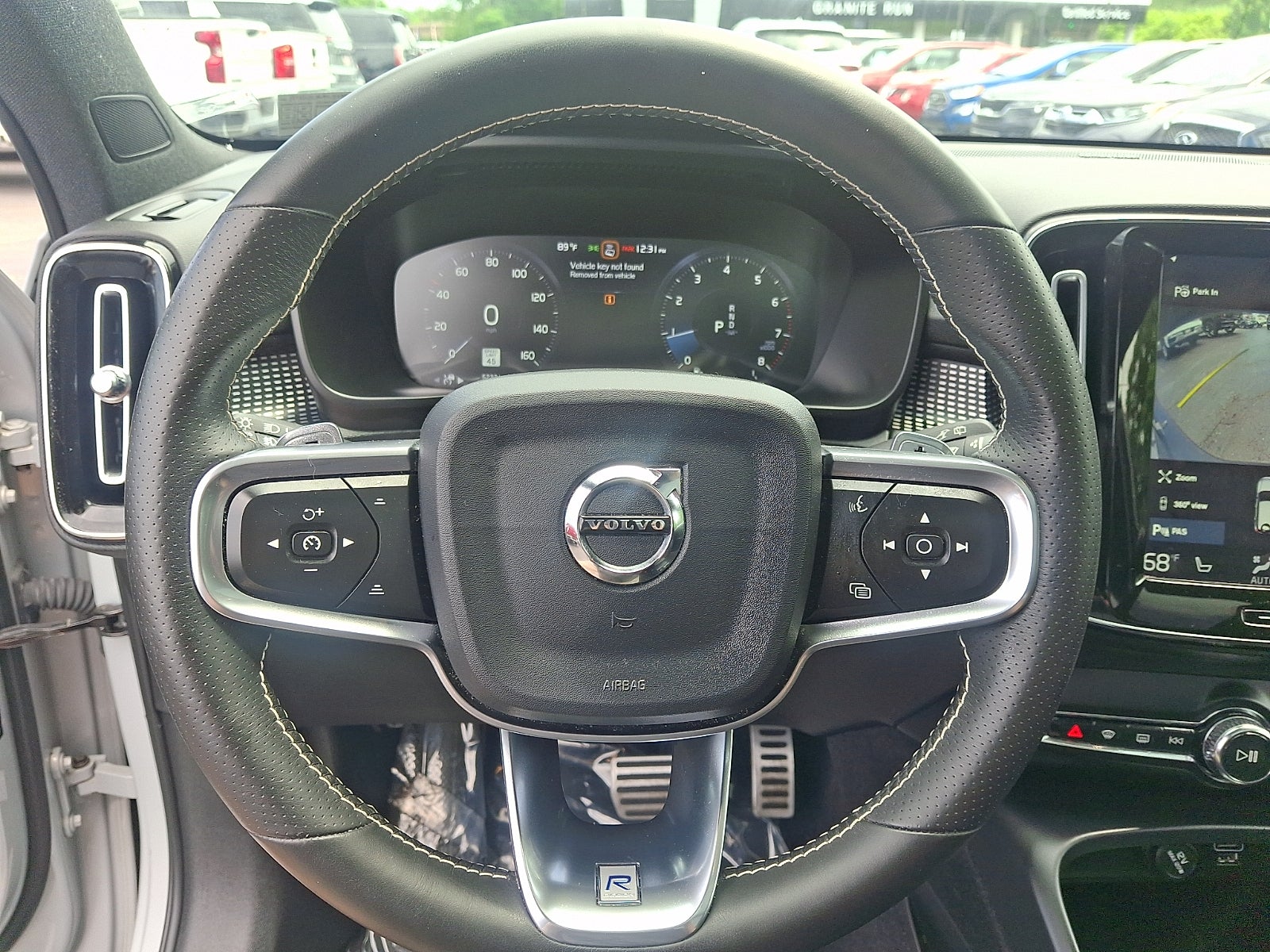 2020 Volvo XC40 R-Design
