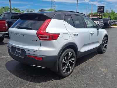 2020 Volvo XC40 R-Design