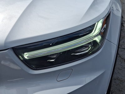 2020 Volvo XC40 R-Design