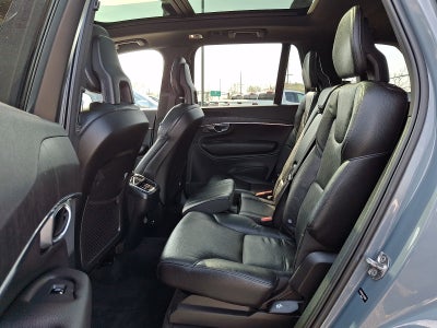2020 Volvo XC90 Momentum