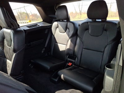 2020 Volvo XC90 Momentum