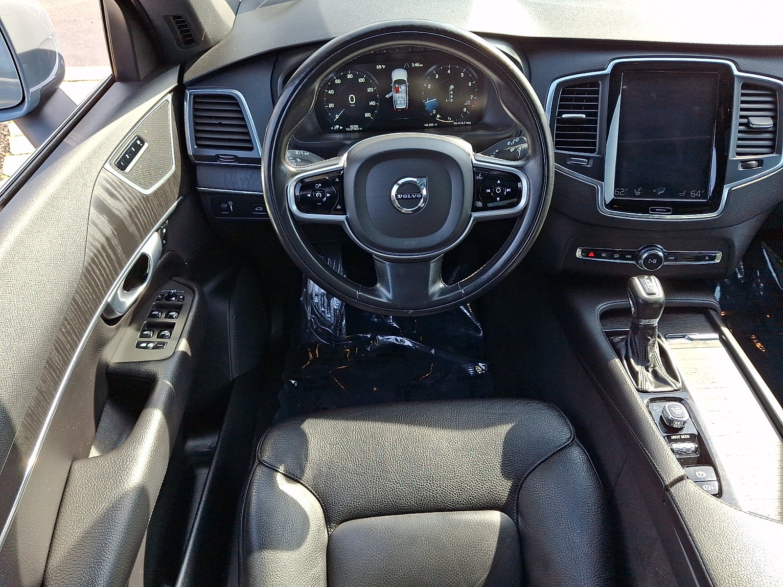 2020 Volvo XC90 Momentum