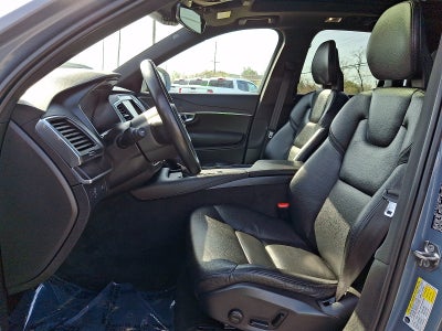 2020 Volvo XC90 Momentum