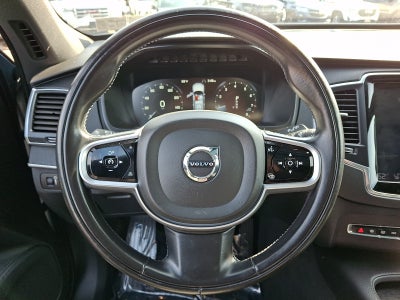 2020 Volvo XC90 Momentum