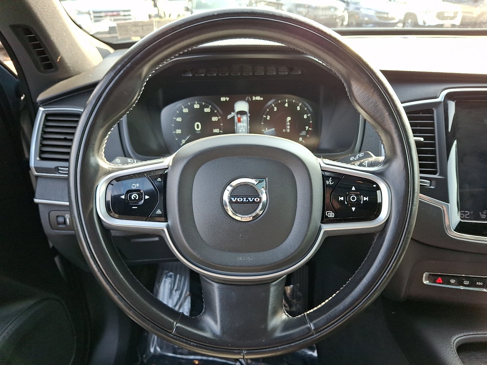 2020 Volvo XC90 Momentum